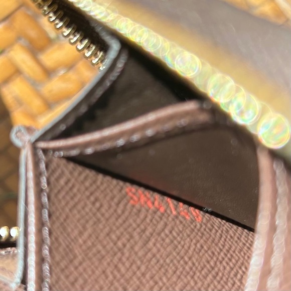 Louis Vuitton Damier Ebene Zippy Coin Purse - Picture 5 of 9